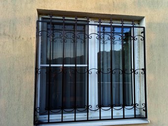 Решетка на окно в Сочи